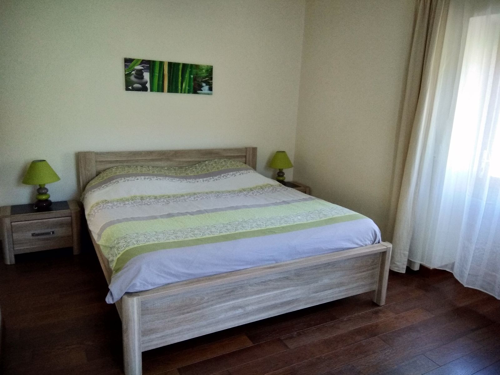 Chambre F. 1600x1200